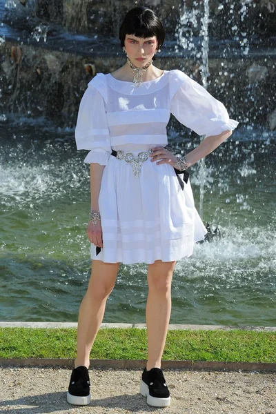 Look 60